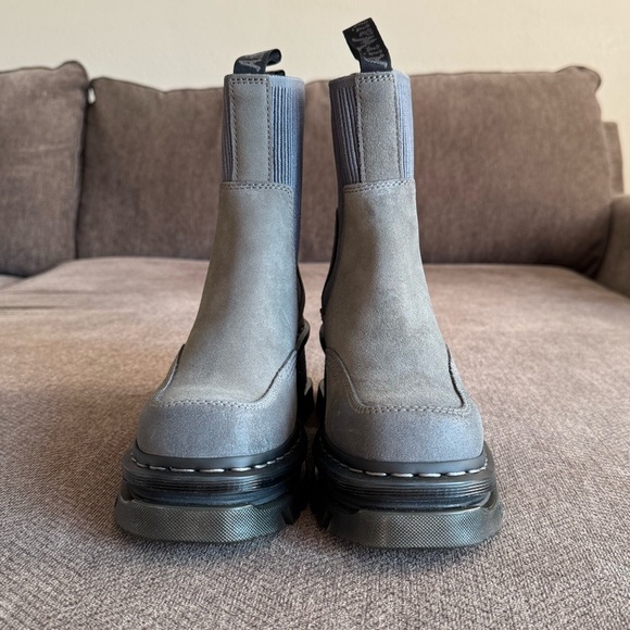 DR. MARTENS Corran Chelsea Boot - Picture 10 of 14